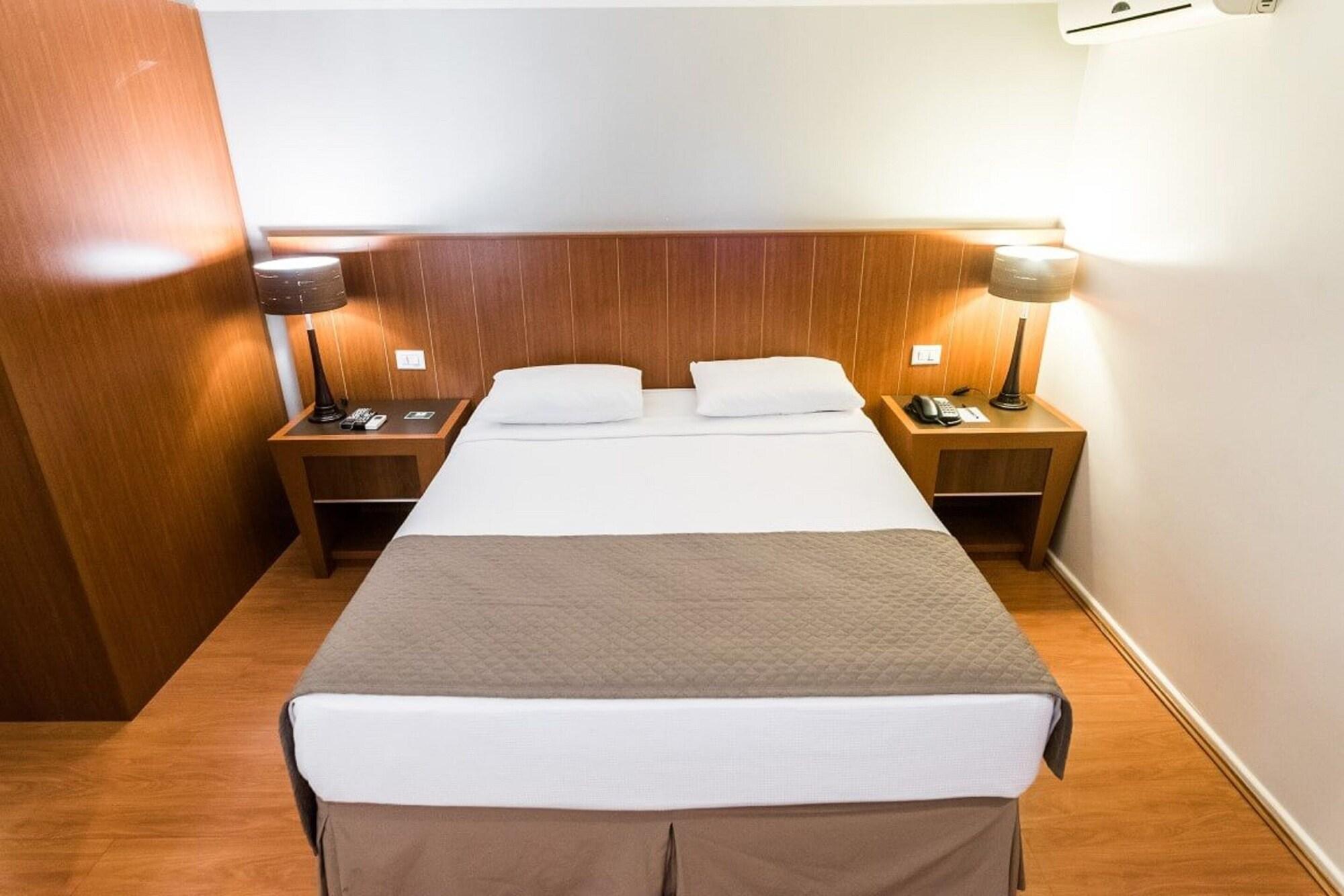 Hotel Boulevard ลอนดริน่า ภายนอก รูปภาพ