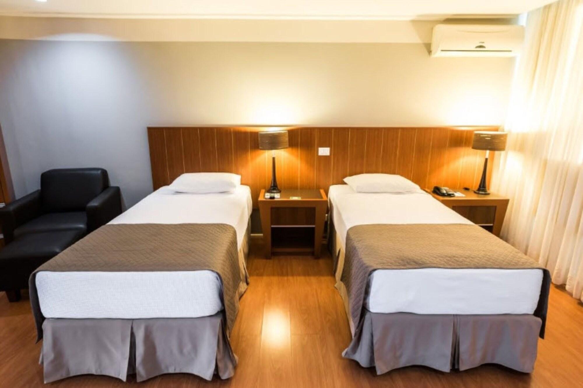 Hotel Boulevard ลอนดริน่า ภายนอก รูปภาพ