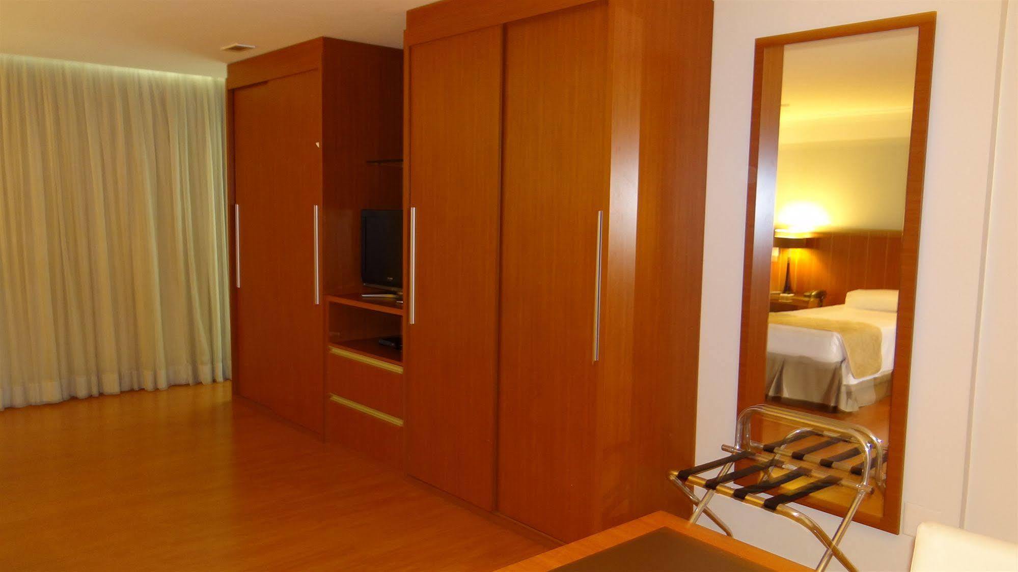 Hotel Boulevard ลอนดริน่า ภายนอก รูปภาพ