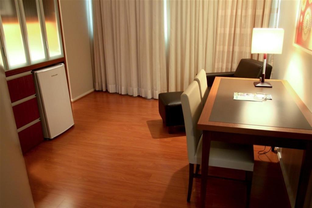 Hotel Boulevard ลอนดริน่า ภายนอก รูปภาพ